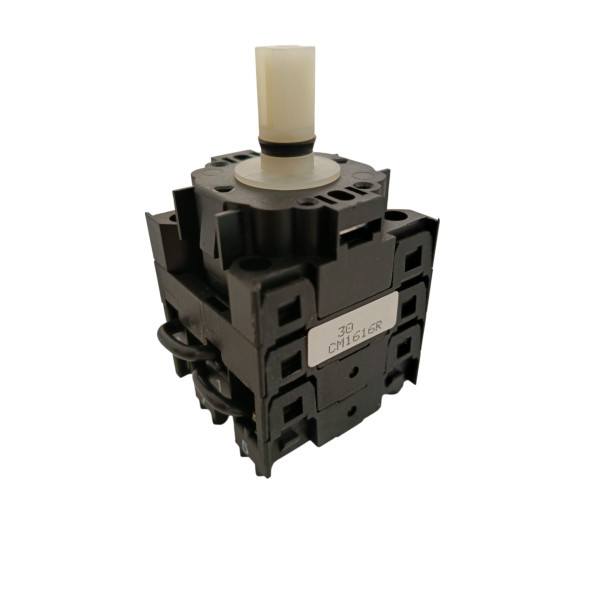 BRETER COMMUTATORE VOLTMETRICO 3 TENS. 16A