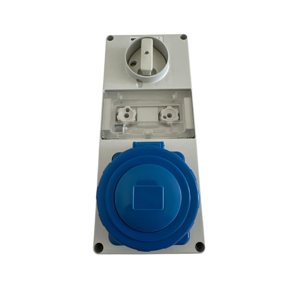 Gewiss GW66237 presa interbloccata verticale con portafusibile e fondo 2p+t 32a 6H ip67